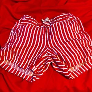 Cool red and white stripe shorts for girls